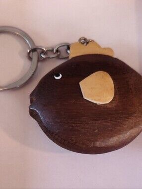 Fish  Wooden Novelty Smooth Hawaiian Hand Made Fish Keychain Souvenir 2.6